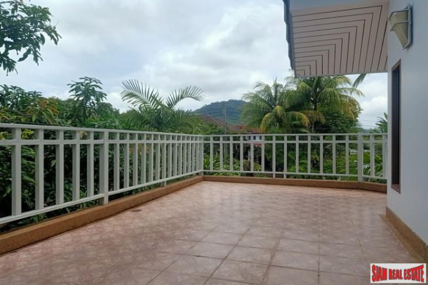 Chuan Chuen Village | Lakeview Four Bedroom House for Rent in a Peaceful Area of Koh Kaew-17