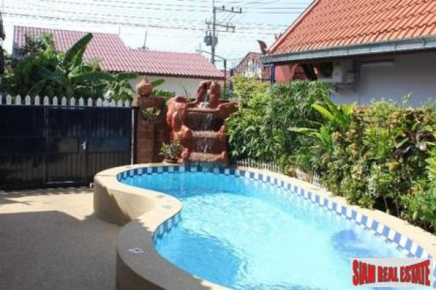Thai Bali Style Three Bedroom House with Pool in South Pattaya-7