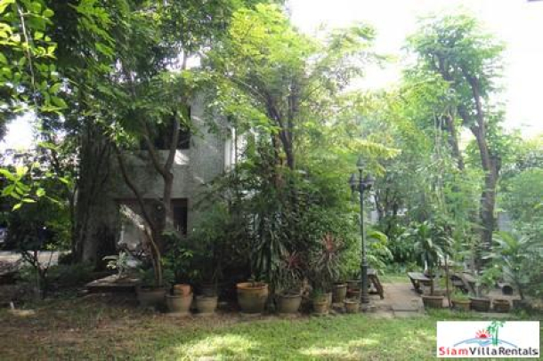 Fantastic layout in private 3 storey house for rent, Sukhumvit 31-17