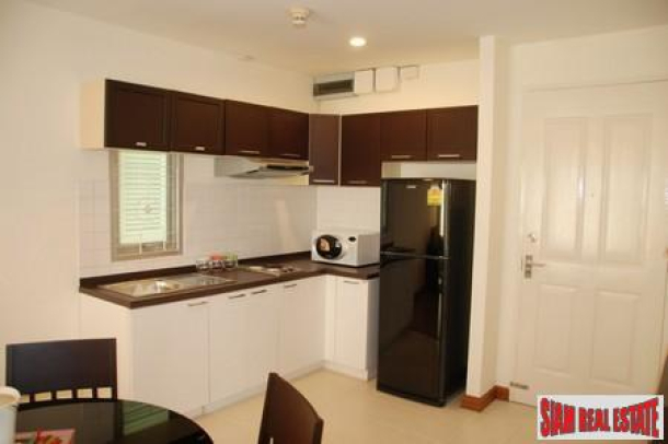 Happy living in the highest condo on Sukhumvit, one bedroom corner unit condo for sale, next to Prakanong Skytrain Station.-2