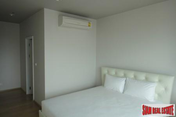 Stylish & Modern Condo for Sale, fully furnished one bed on 28th floor at Hive at Sathorn, Krung Thon Buri Road-5