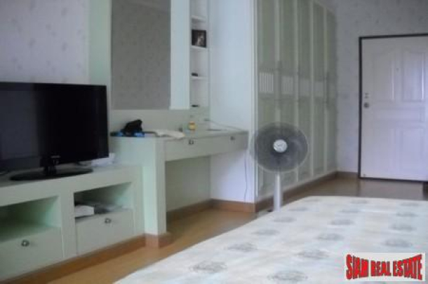 Great Value Foreign Freehold Studio Apartment in Phuket Town-3