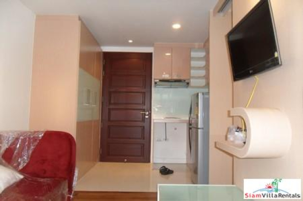 Brand New 1 Bedroom Apartment with Large Pool in Patong-4
