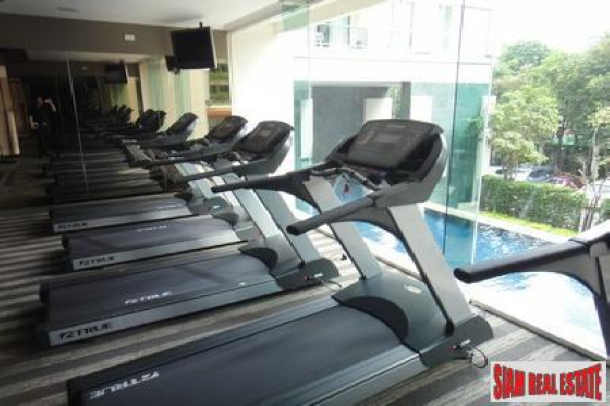 Condo for rent, 2 bedrooms 2 bathrooms, ready to move in Sukhumvit 38-40, near Thonglor sky train station-16