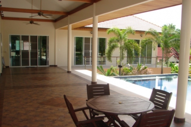 Exceptional 4-Bed Pool Villa in Rawai with Sea View-4