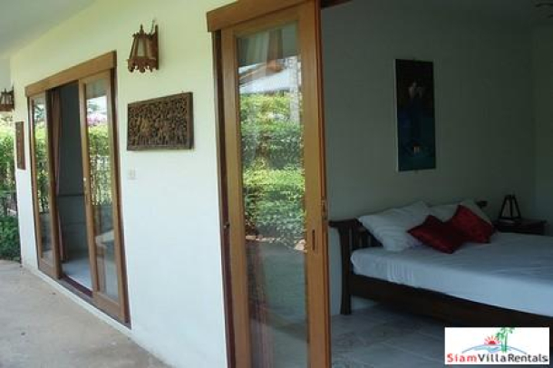 Holiday Pool Villas with Four Bedrooms in Bophut, Koh Samui-16