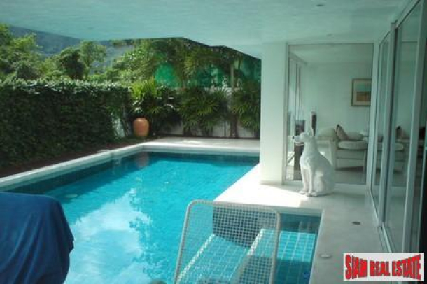 Stylish Two Bedroom Modern House with Pool near Golf Course in Kathu-1