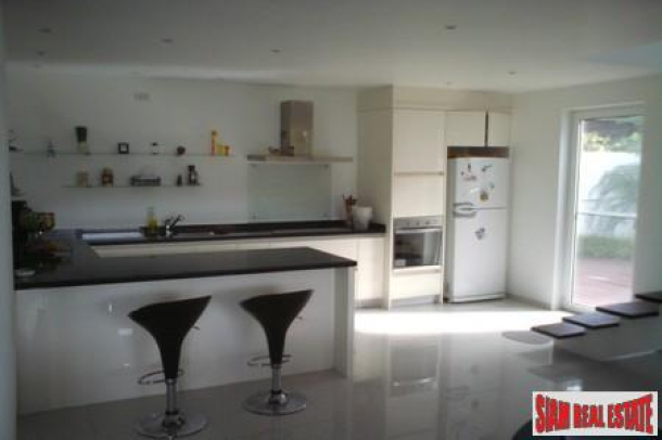 Stylish Two Bedroom Modern House with Pool near Golf Course in Kathu-8