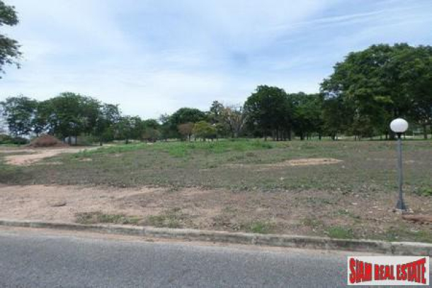 Exclusive, Rare Location Land inside the famouse Course Grounds - East Pattaya-3