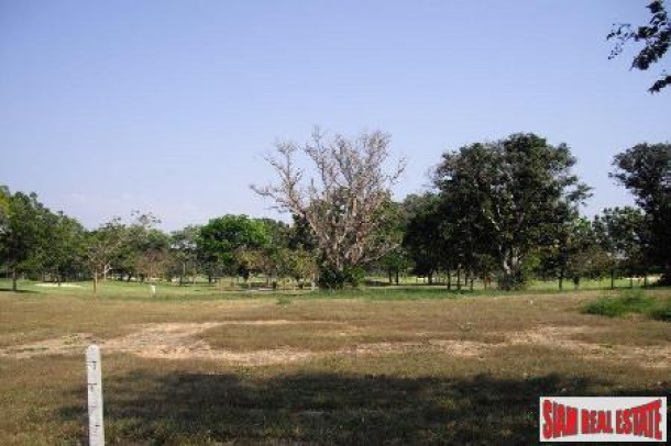 Land For Sale In Phoenix Golf Course Grounds - East Pattaya-1
