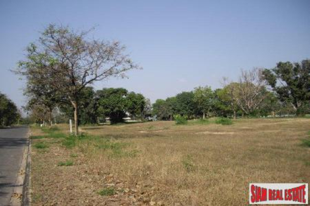 Land For Sale In Phoenix Golf Course Grounds - East Pattaya-3