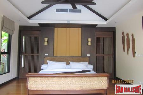 Private Tropical Three Bedroom Pool Villa in Nai Harn-10