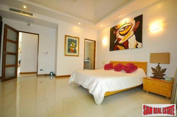 New Modern Three Bedroom Pool Villa in Thalang-11