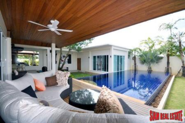 New Modern Three Bedroom Pool Villa in Thalang-4