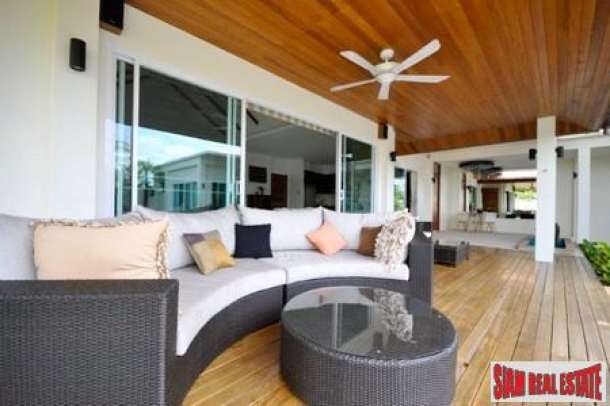 New Modern Three Bedroom Pool Villa in Thalang-5
