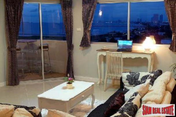 Excellent 2 Bedroom Condo Now For Sale, One Minute To The Beach - Jomtien-15