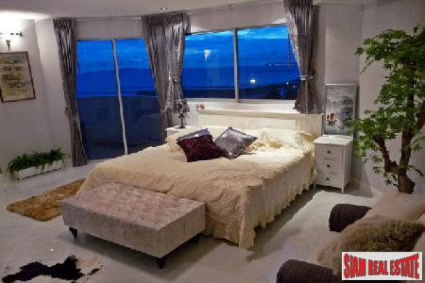 Excellent 2 Bedroom Condo Now For Sale, One Minute To The Beach - Jomtien-4