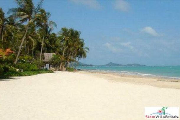 Tropical Thai Beachfront Villa with Four Bedrooms and Private Pool at Natien Beach, Samui-16
