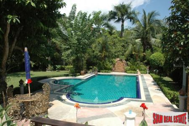 Large Well Appointed Four Bedroom House with Pool in Rawai-5