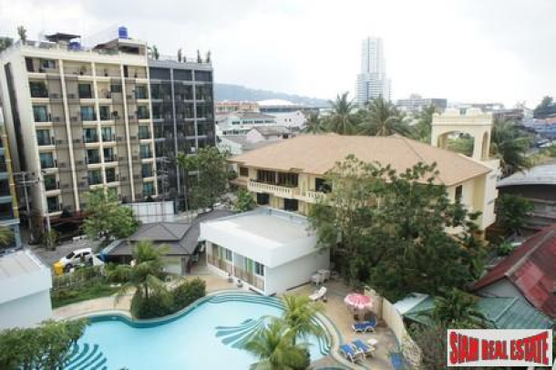 Well Finished Modern Apartment with Two Bedrooms in the Centre of Patong-11