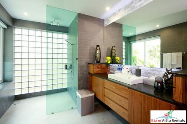 Bright and Colourful Studio Apartment in Phuket Town-15