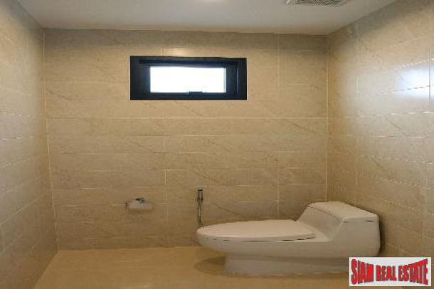 3 Bedroom, 4 Bathroom Single Story Property - East Pattaya-16