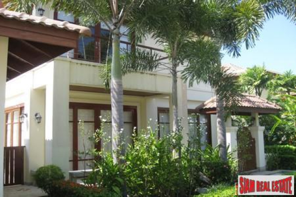 Stylish Three Bedroom House with Private Pool at Surin-15