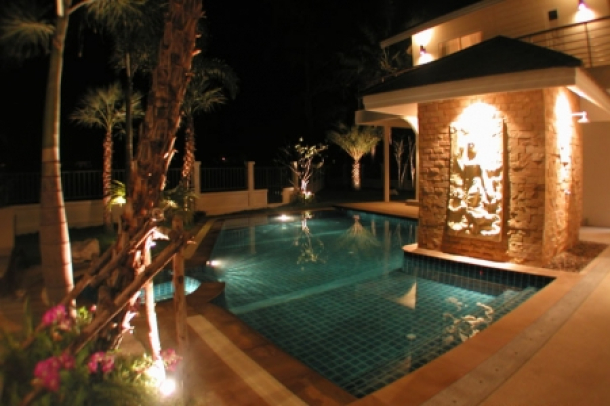 4 Bedroom Luxury Villa in Khao Lak-3