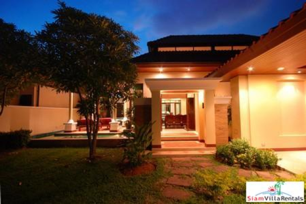 Les Palmares Villas | Classy Modern Three Bedroom Holiday Pool Villa in Cherng Talay-7