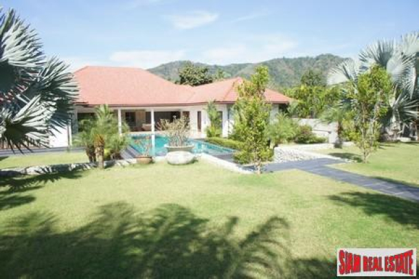 Beautifully kept large single story villa with 4 beds with ensuite baths in Rawai-10