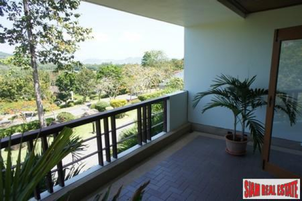 Blue Canyon Country Club Condominium | Three Bedroom Condo Overlooking Golf Course in Nai Yang-9