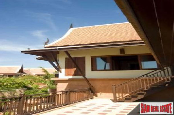 Magnificent 5 Bedroom Villa With Direct Beach Access - Na Jomtien-1