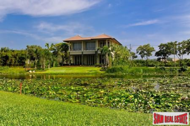 15 Luxury Pool Villas for sale close to Golf Course-15