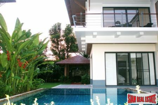 Four Bedroom Pool Villa in Kathu Golf Course Community-1