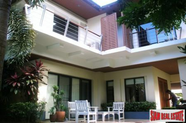 Four Bedroom Pool Villa in Kathu Golf Course Community-2