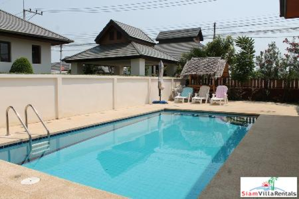 3 bedroms house with private pool for rent only 5 mins to beach.-2