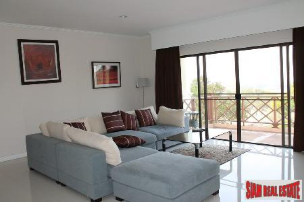 2 bedrooms condominium on the golf course with sea views-2