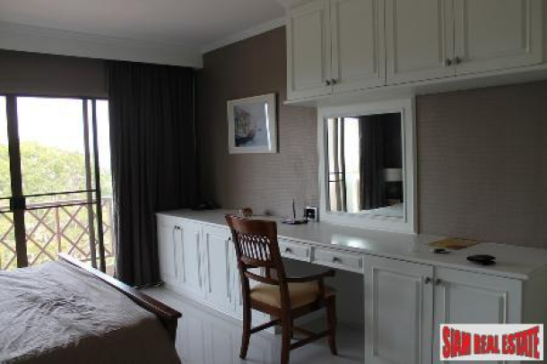 2 bedrooms condominium on the golf course with sea views-7
