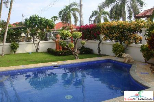 3 bedrooms villa with private swimming pool for rent only few minutes to Hua Hin town.-8