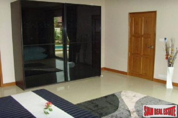 3 Bedroom, 3 Bathroom House In A Lovely Area Of The City - East Pattaya-5