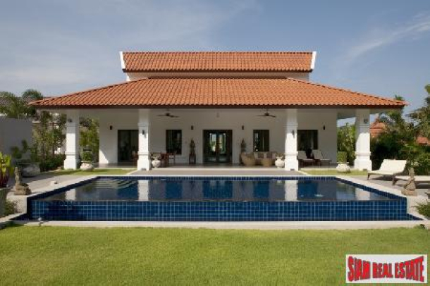 Luxurious Villas with 5 Star Facilities on a Golf Course Development-3