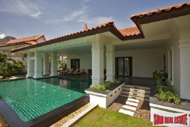Luxurious Villas with 5 Star Facilities on a Golf Course Development-9