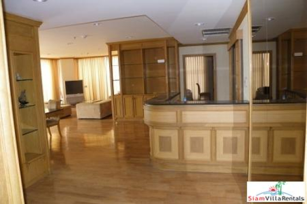 River Heaven Charoen Krung |  Luxurious Three Bedroom Condo for Rent in Sathorn-3