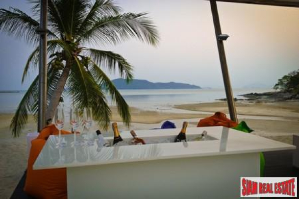 Magical Private One Bedroom Villa Right on the Beach-2