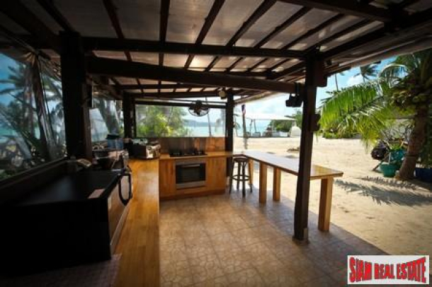 Magical Private One Bedroom Villa Right on the Beach-9