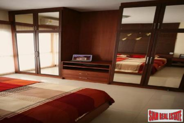 3 Big Bedrooms In This Thai- Balinese Style Property - East Pattaya-10