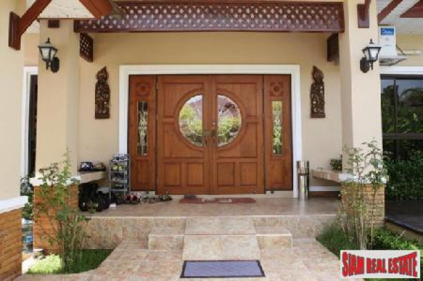 3 Big Bedrooms In This Thai- Balinese Style Property - East Pattaya-4