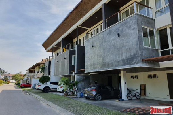 Boat Lagoon | Modern Three Bedroom Townhouse with Canal View for Rent-11