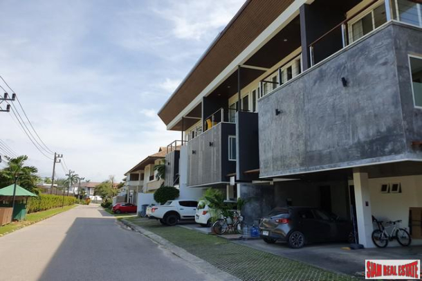 Boat Lagoon | Modern Three Bedroom Townhouse with Canal View for Rent-12