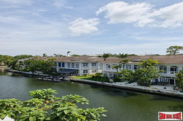 Boat Lagoon | Modern Three Bedroom Townhouse with Canal View for Rent-9